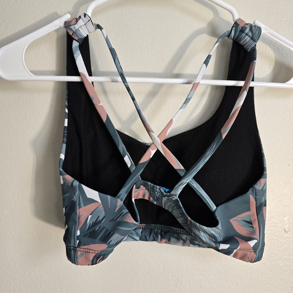 Onzie Leaf Pattern Sports Bra - Picture 2 of 3